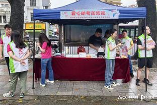 记者：迪巴拉连续第三天参加合练，首发出战尤文可能性越来越大